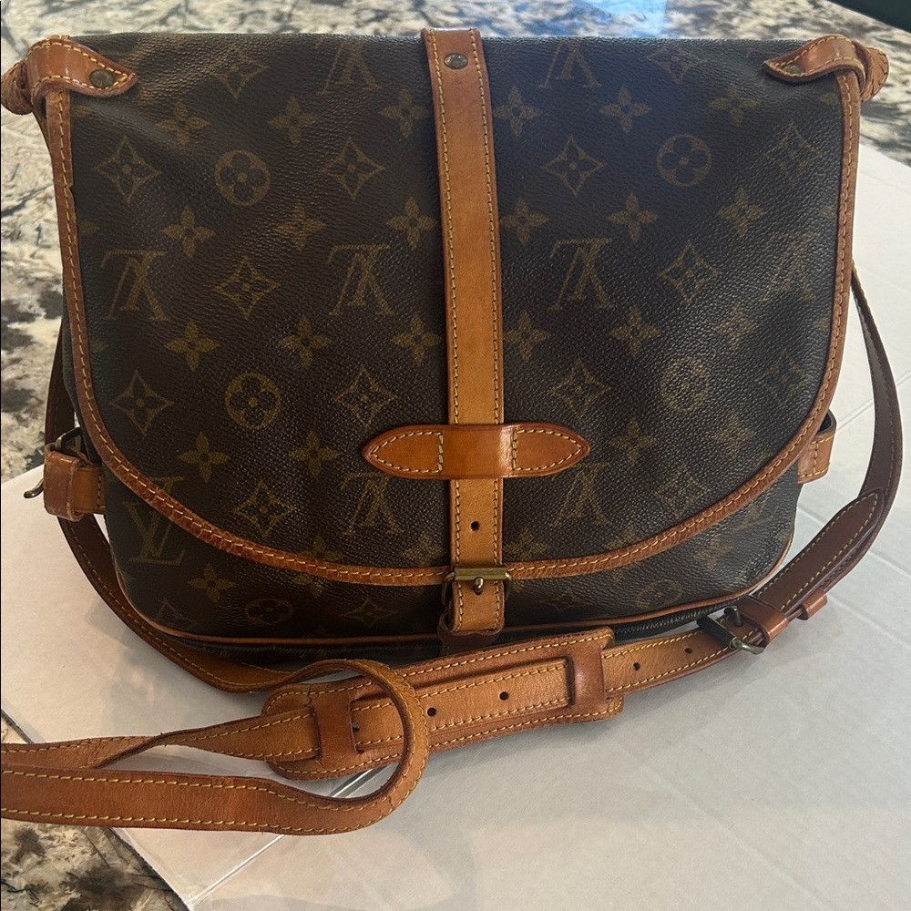 Louis Vuitton Saumur 30 Monogram